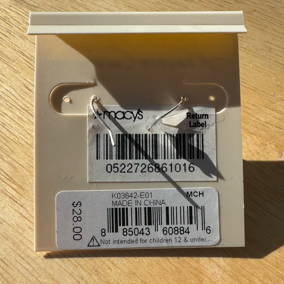 NEW WITH TAGS - Kenneth Cole New York Crystal Drop Earrings - Picture 9 of 9